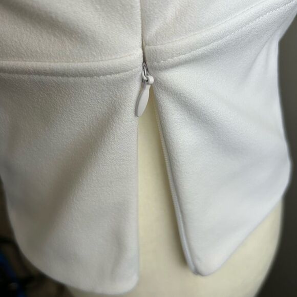 Express Women’s White Top Gold Accents Side Zipper Size Extra Small Stretch - Picture 7 of 11